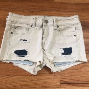 Stretch material bleached denim shorts